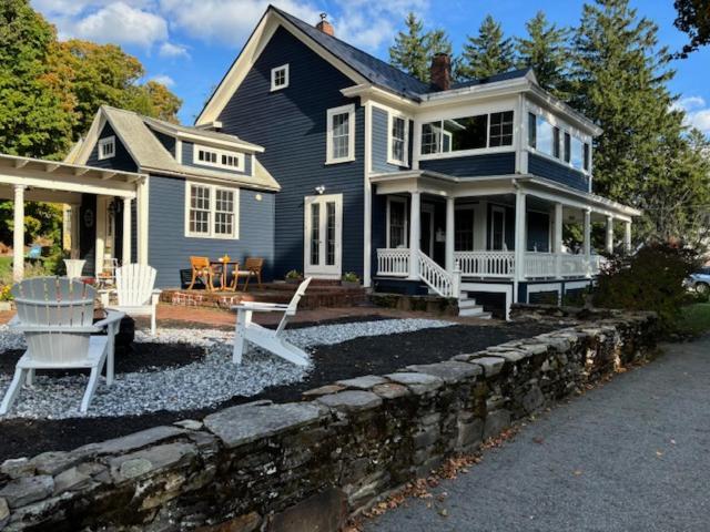 The Inn Crowd Bed And Breakfast Holden Exteriér fotografie